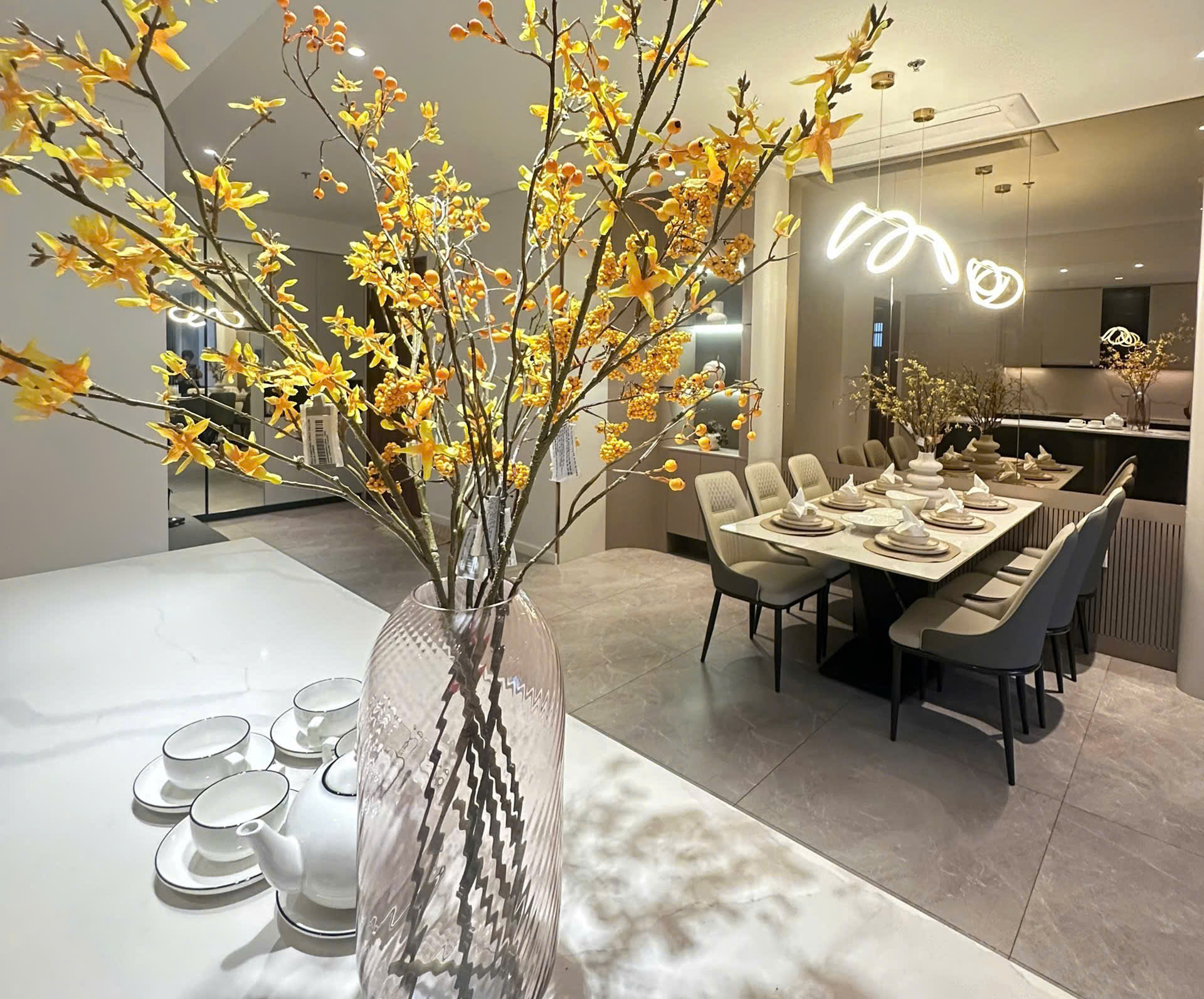 For rent 3-bedroom fully furnished river-view apartment at The Metropole Crest