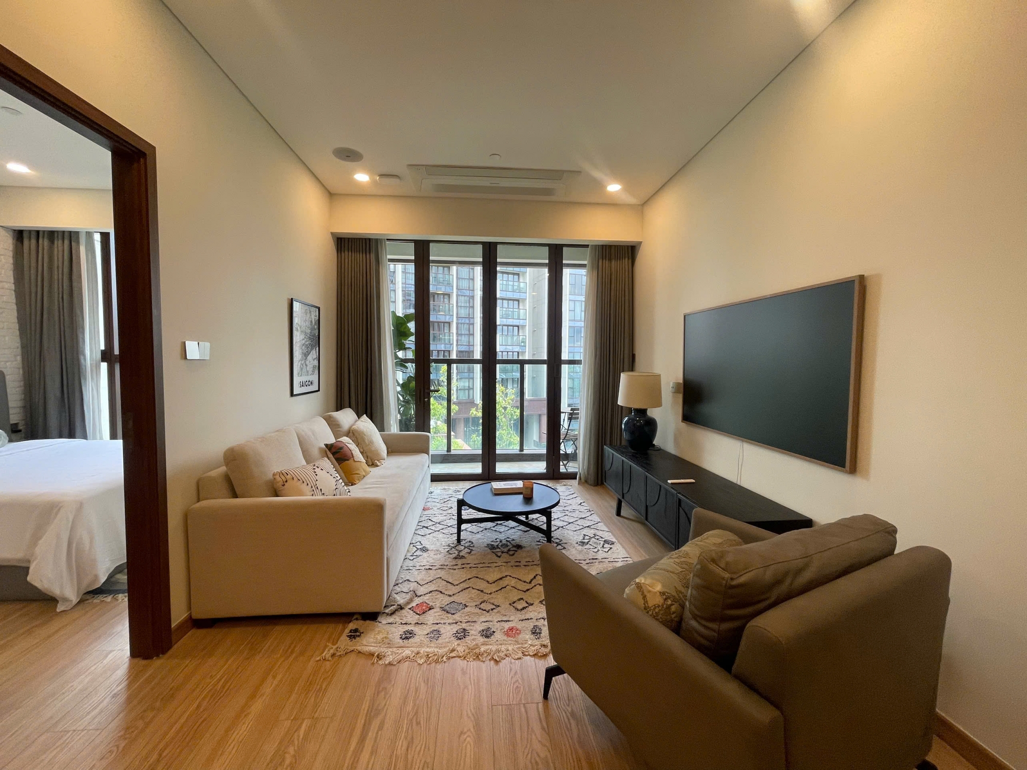 Elegant 1 bedroom apartment for rent at The Metropole Galleria with premium furnished interiors