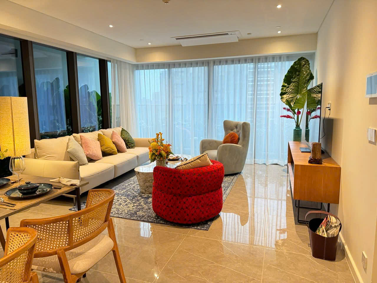 3-Bedroom High-End Apartment for Rent at The Metropole – The Opera