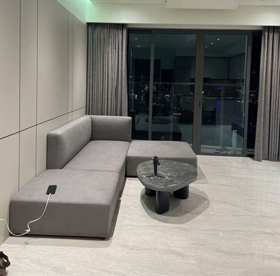 Luxury 2 bedroom apartment for rent at The Metropole Opera with river and Bitexco views