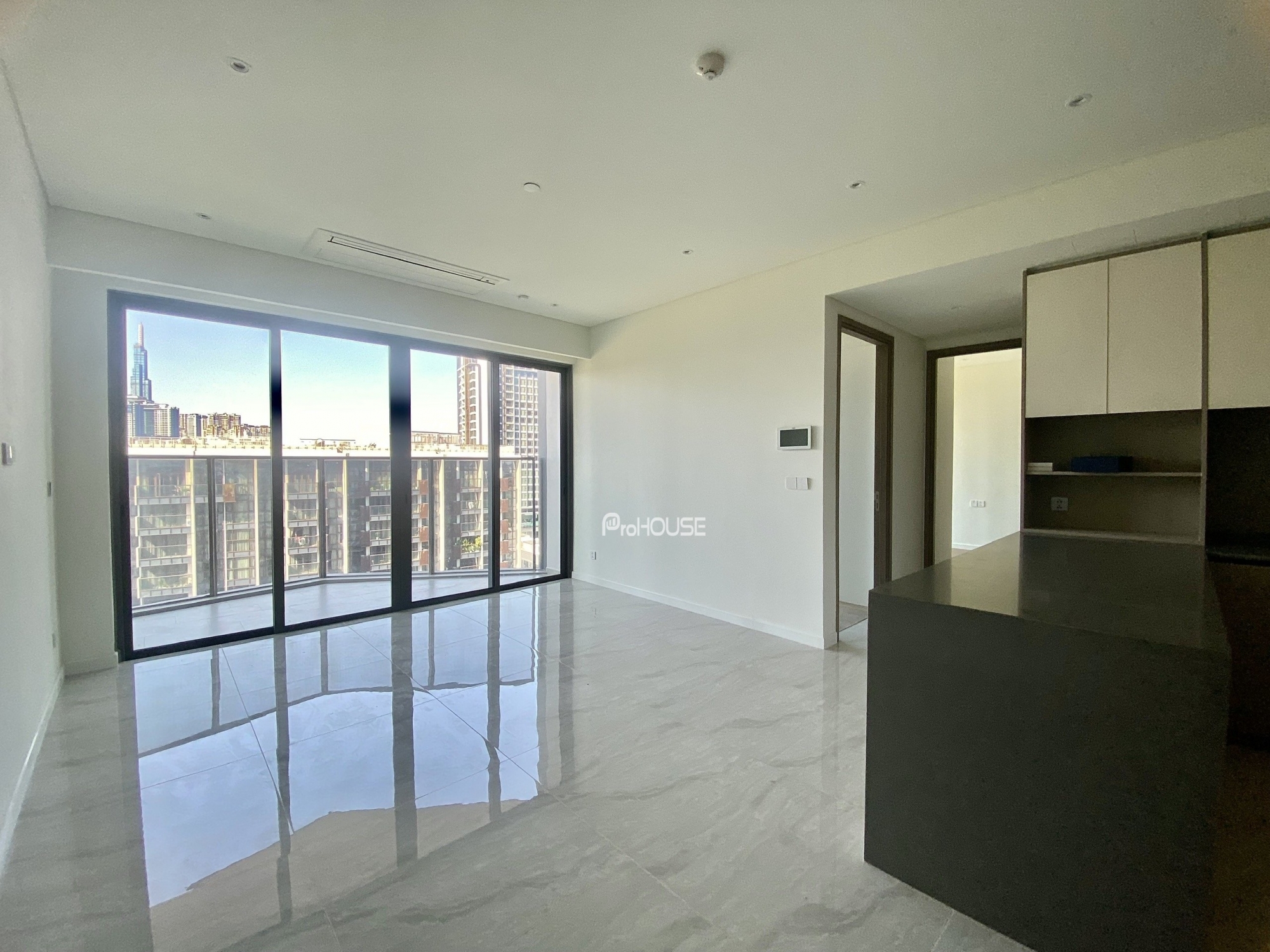 The Opera-Metropole 2-bedroom apartment for rent with open view