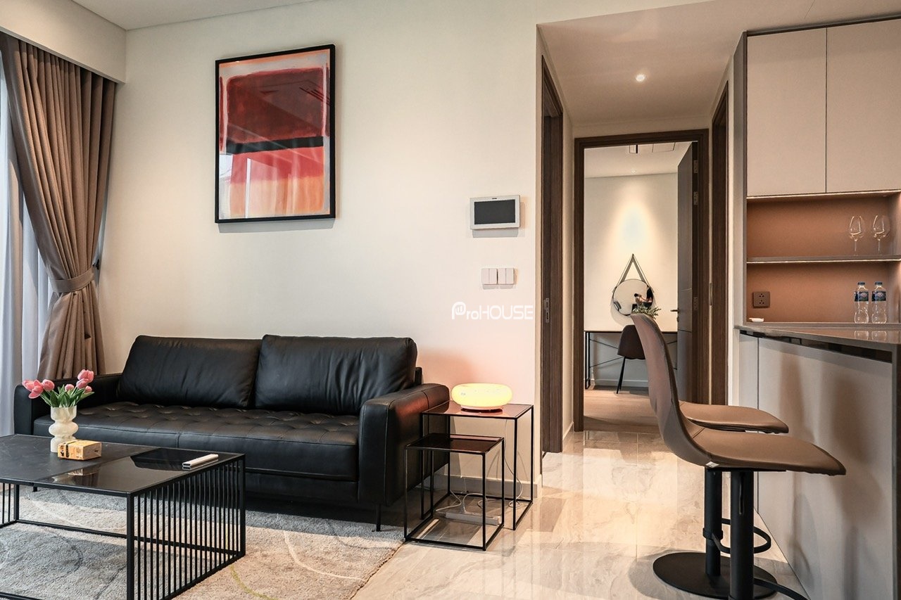 Modern 2-bedroom apartment for rent in The Opera-Metropole with full furniture