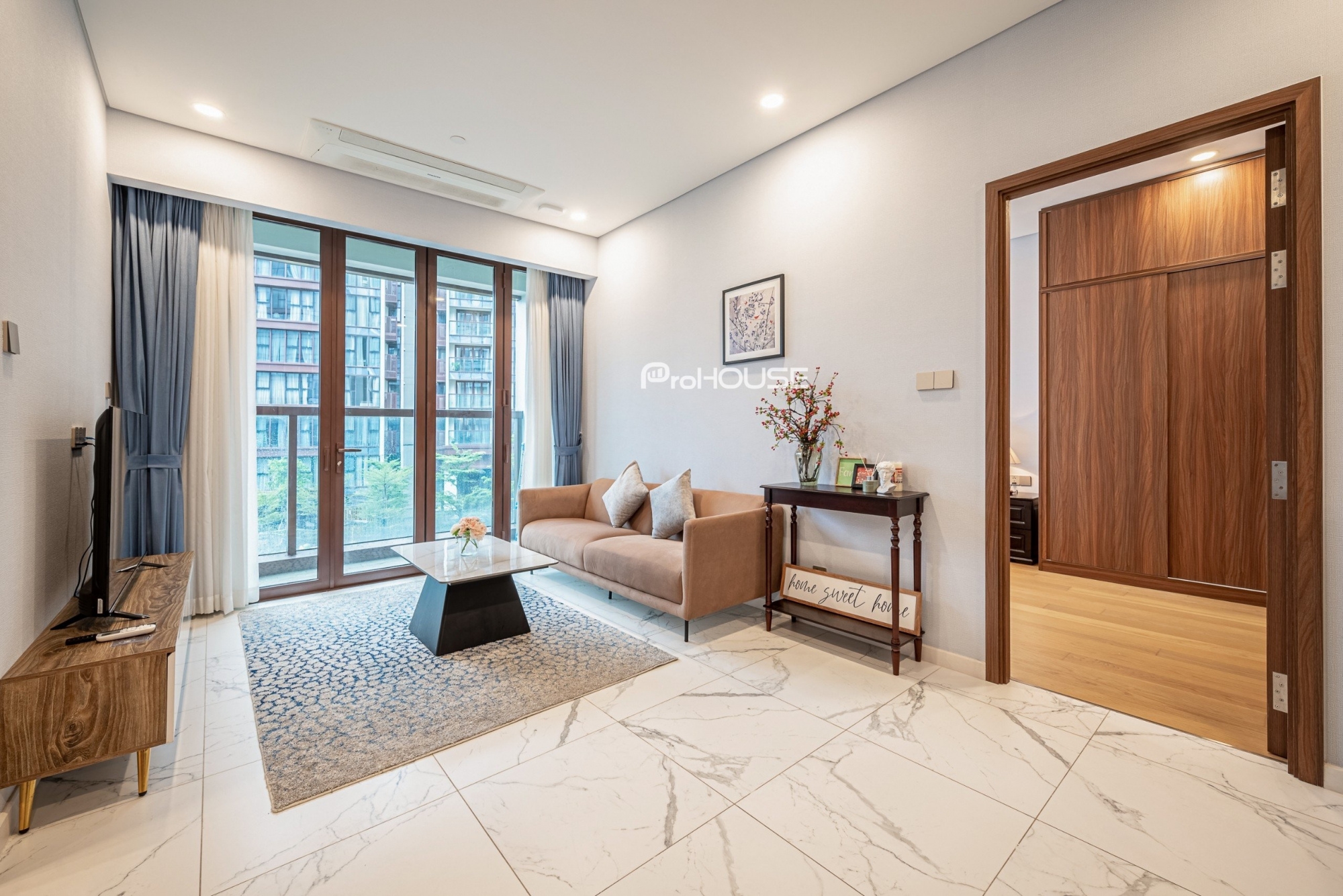 Elegant 2 Bedrooms Apartment For Rent in The Metropole – Pool View – Fully Furnished