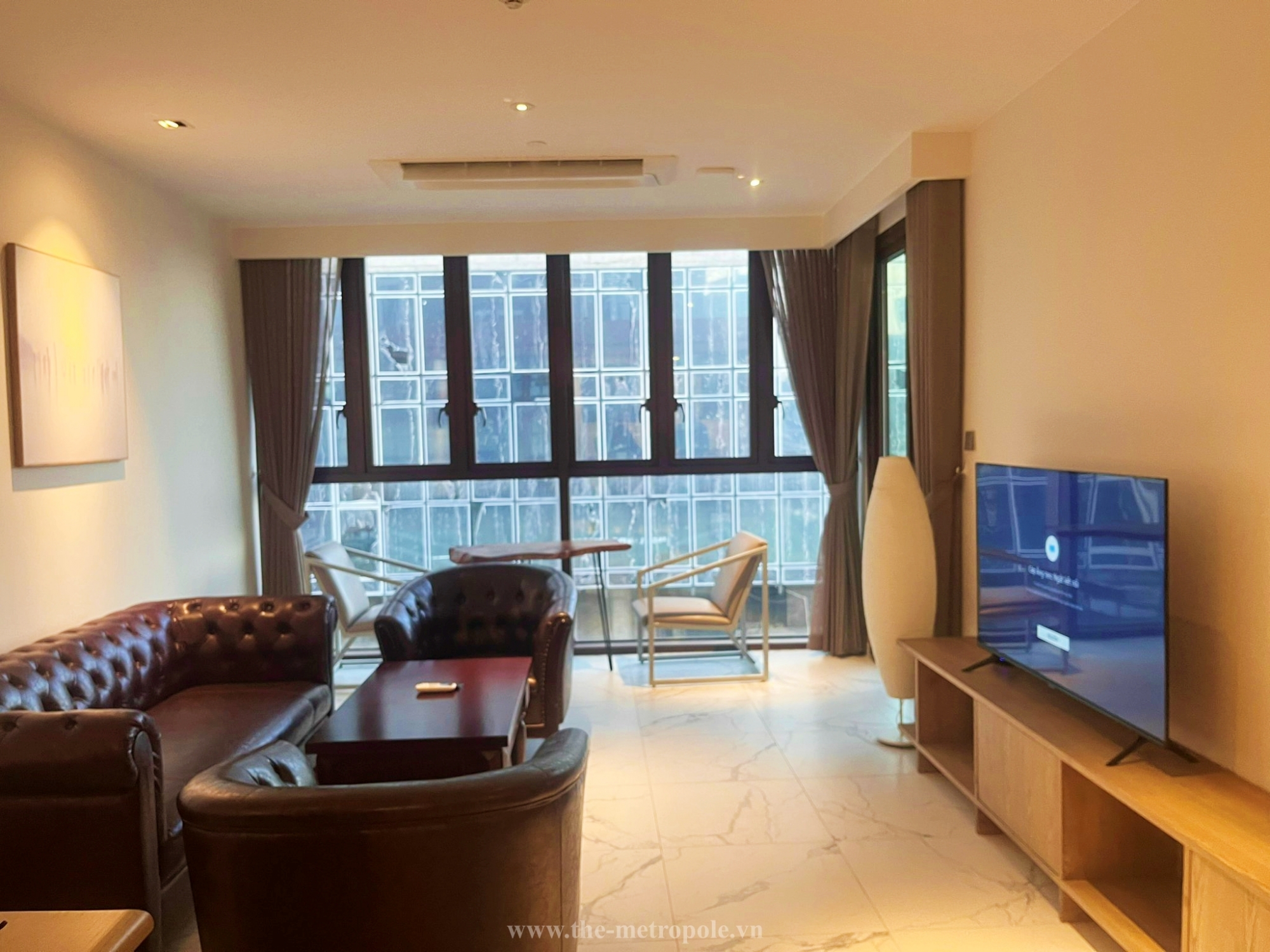 A modern 3-bedroom apartment for rent in The Metropole Thu Thiem with low rent