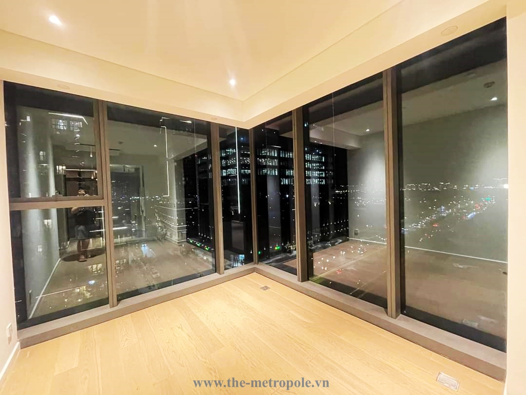 Good selling price 2 bedroom apartment at The Opera Residence - 12.8B VND