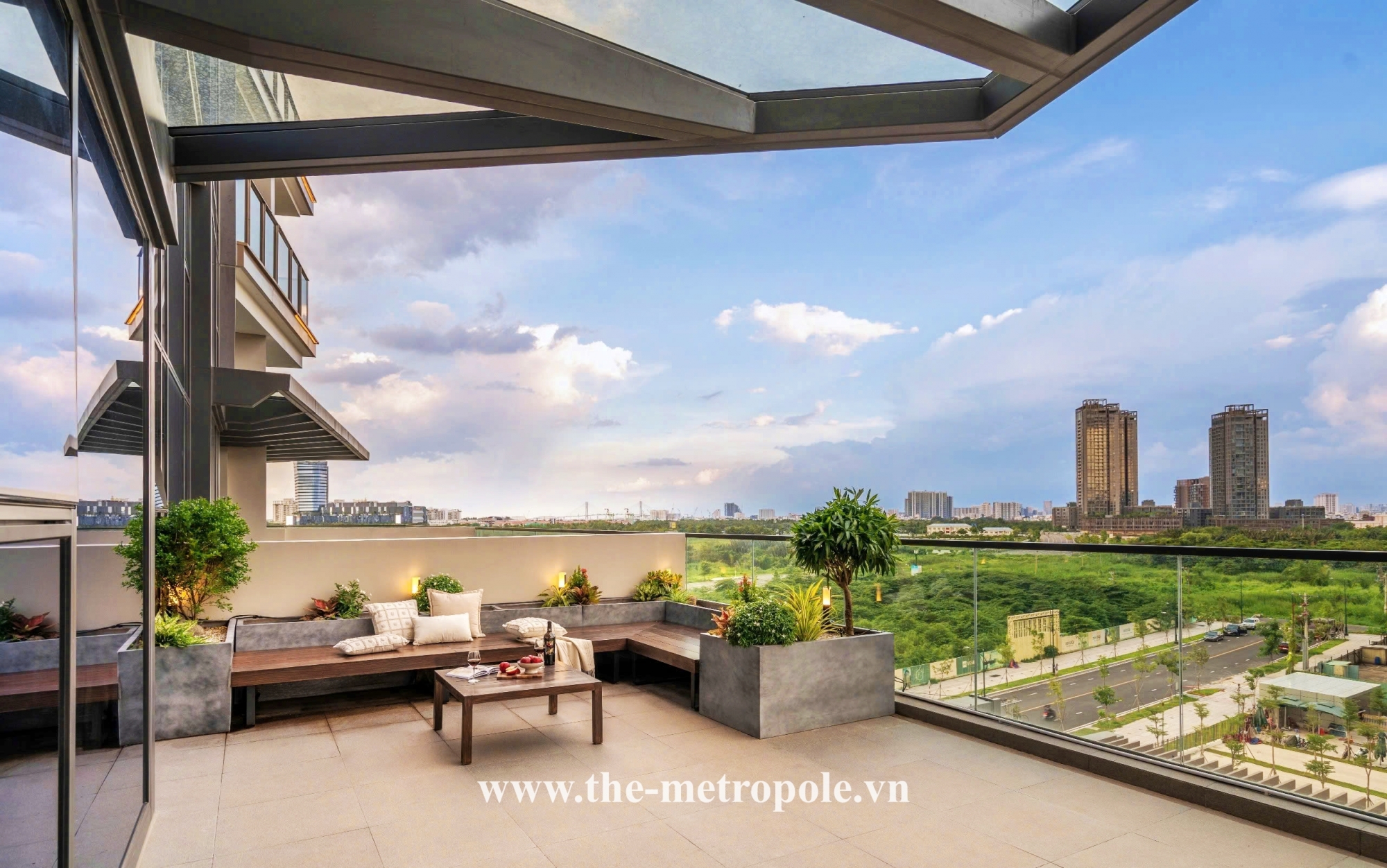 Premium duplex with garden for rent in The Opera Residence